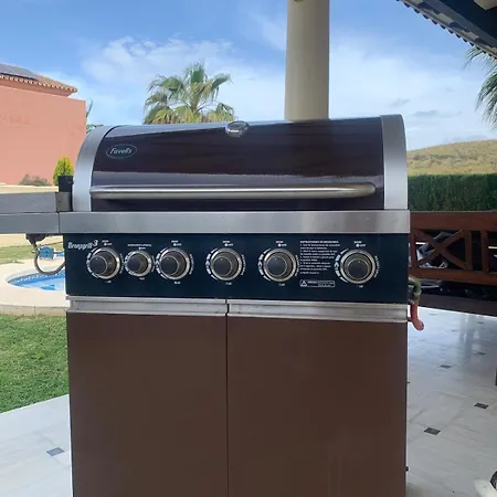 Con Vistas Y Piscina Privada * マラガ